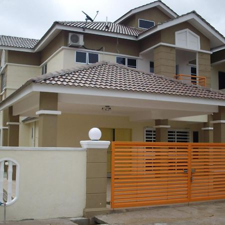 Greenleaf Angsana Homestay Jerantut Eksteriør billede